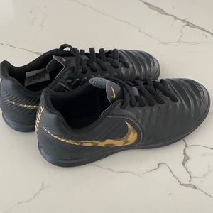 Nike Tiempo Indoor Soccer Shoes